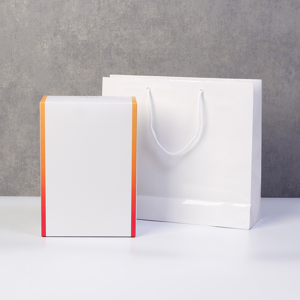 お渡し用の手提げ袋 （有料 165円）