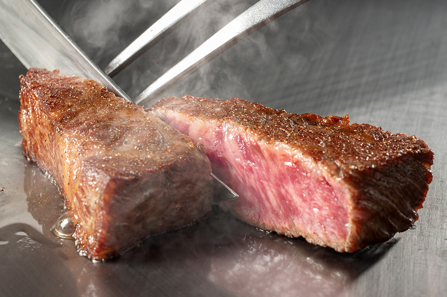 極上の味わいをご自宅で希少牛の高級ヒレステーキ